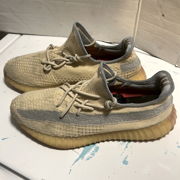 Yeezy Other - Yeezy Boost 350 v2 Linen reflective